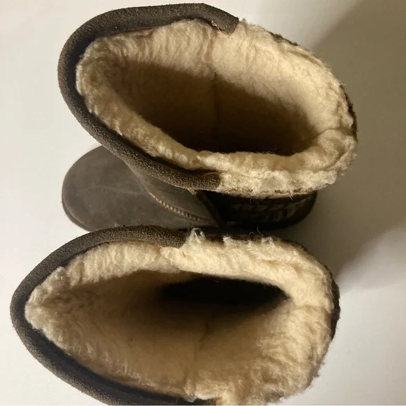 BearPaw Boshie Suede Brown and Tan Women’s Boots Size 7. Excellent Condition. - Picture 5 of 13